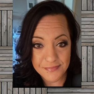 Meet your Posher, Roxanne